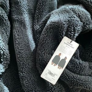 Alo Yoga Norte Sherpa Coat